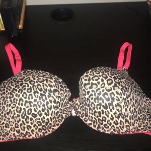Victoria’s Secret padded bra
